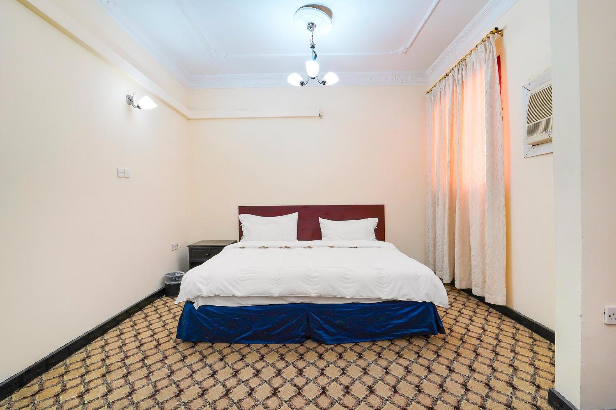 Oyo 124 Al Salam Palace Hotel Manama Exterior photo